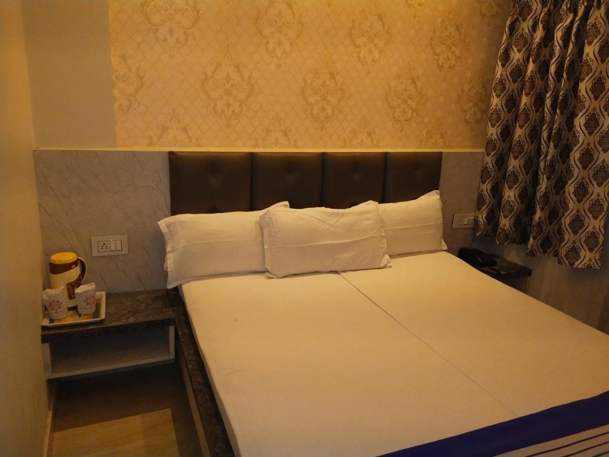 Hotel Gateway Kailash Варанаси Экстерьер фото